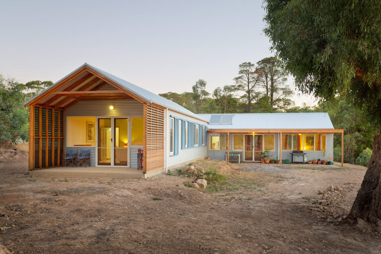 Stephen Lumb Architect Castlemaine House 3 - Stephen Lumb Architect